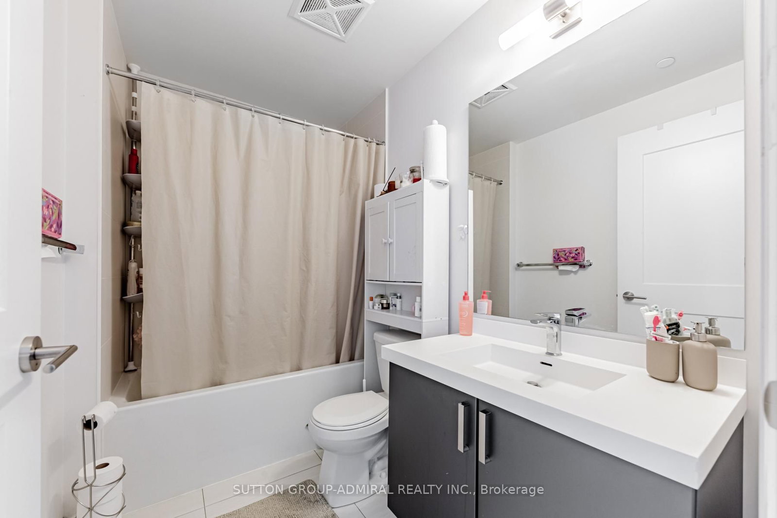2812-7895 Jane St, Vaughan, view 4