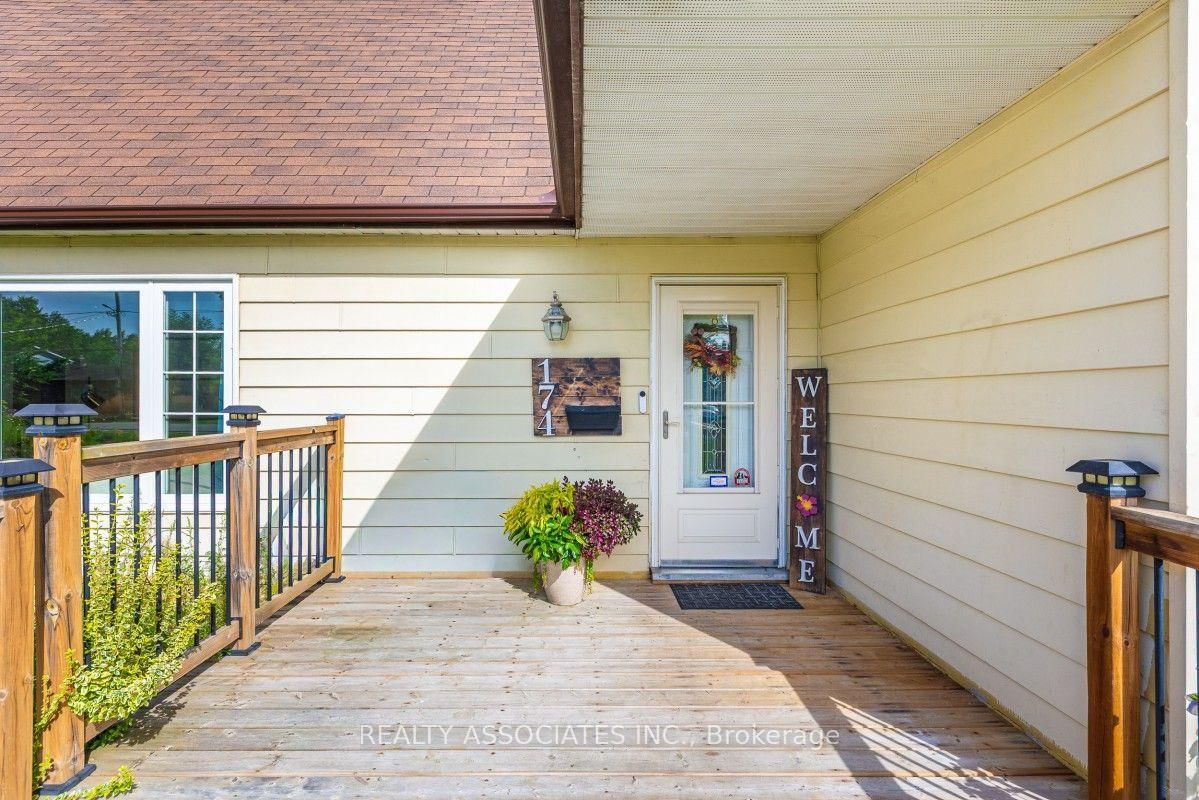 174 Bayview Avenue • Georgina, ON photo 4