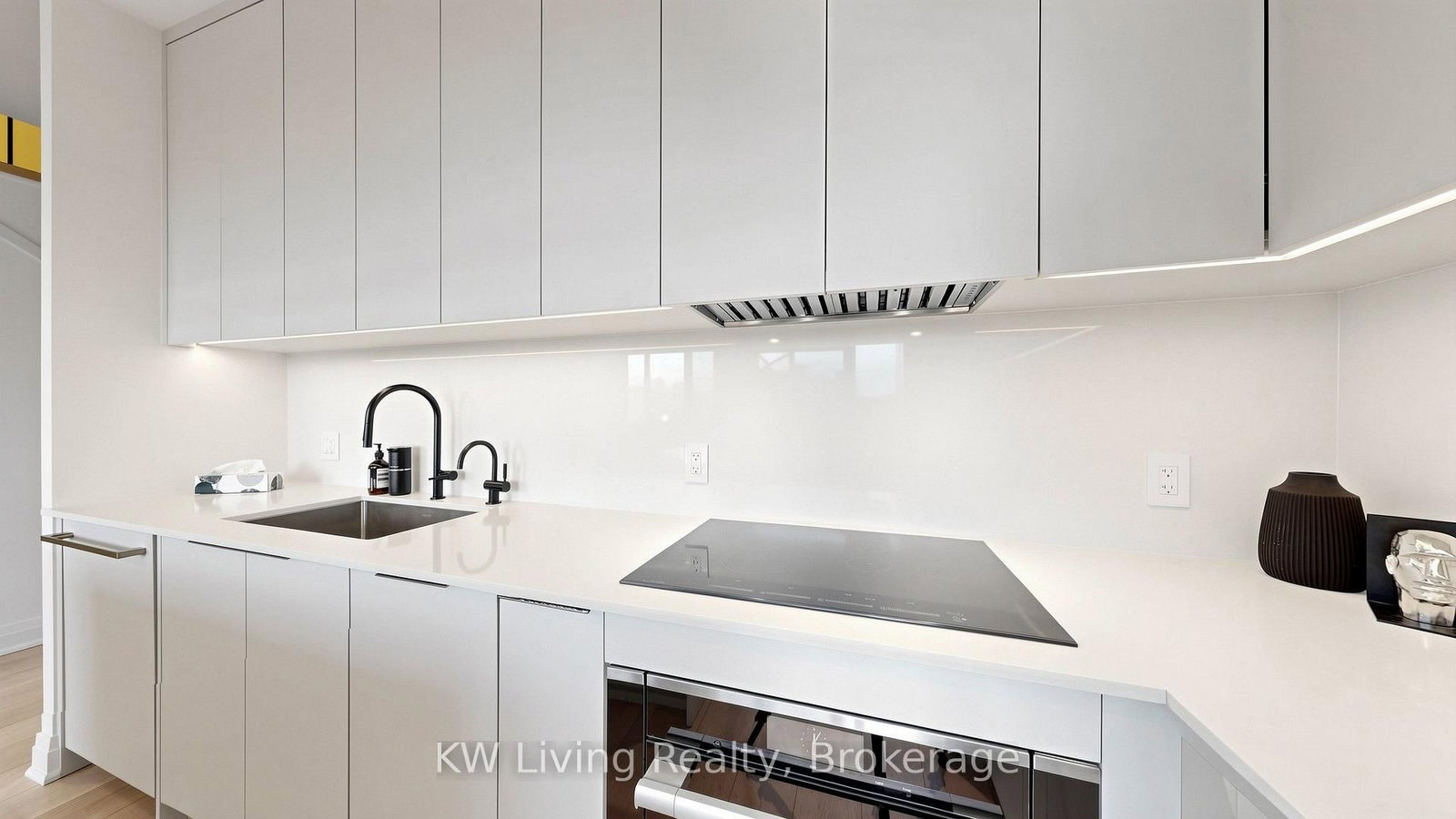 10 Rouge Valley Drive W • #105A • Markham, ON photo 12