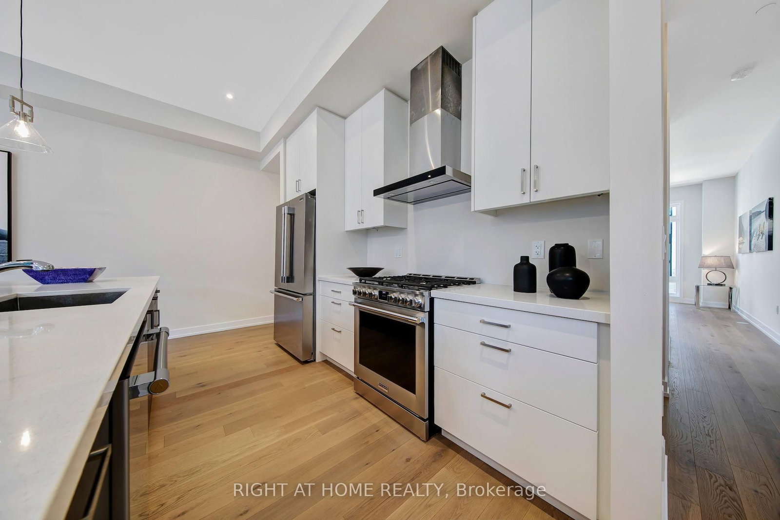 62 Ingersoll Lane • Richmond Hill, ON photo 11