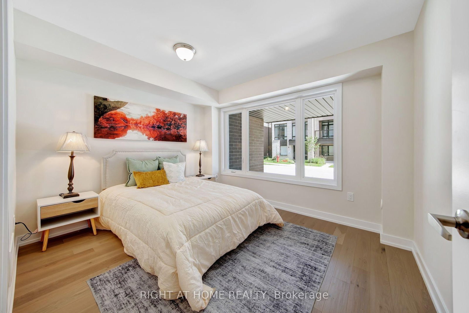 62 Ingersoll Lane • Richmond Hill, ON photo 5