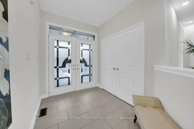 31 Prady Lane • New Tecumseth, ON photo 5