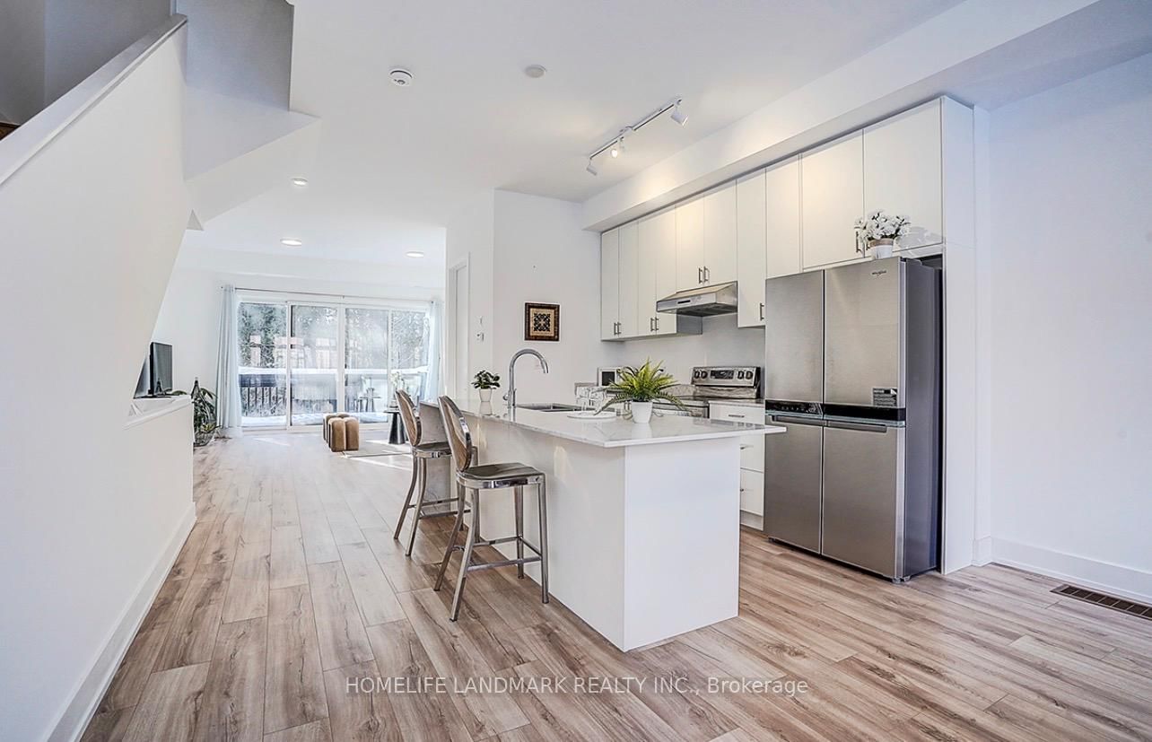 27 Chestnut Court • Aurora, ON photo 15
