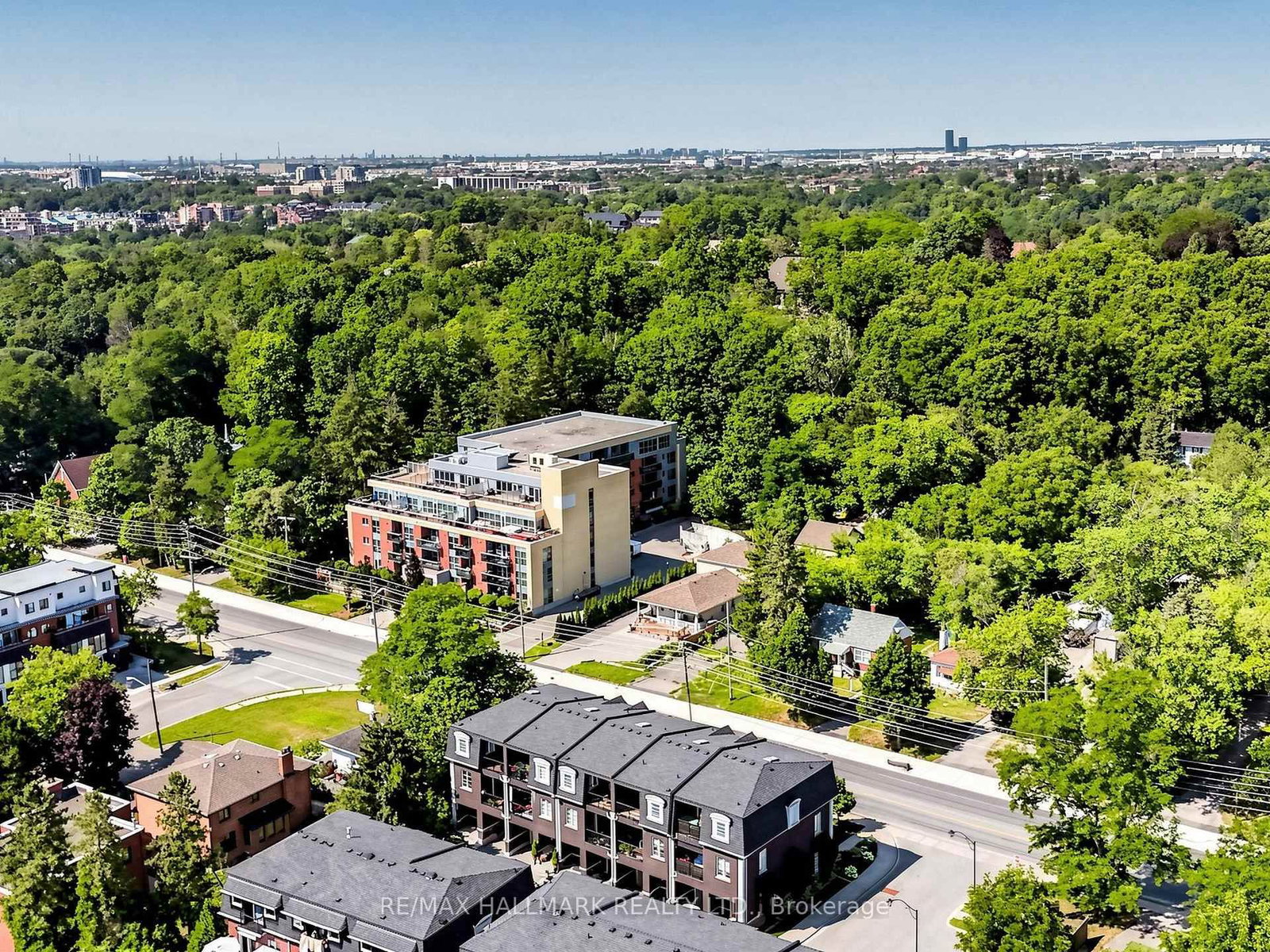 8313 Islington Avenue • Vaughan, ON photo 47
