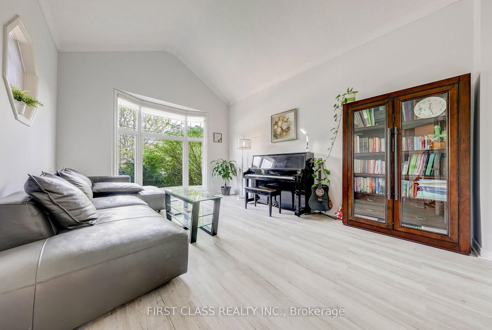 449 Alex Doner Drive • Newmarket, ON photo 17