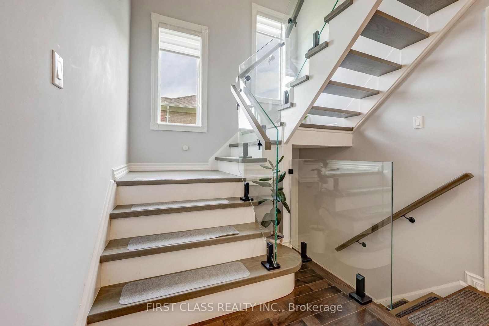 449 Alex Doner Drive • Newmarket, ON photo 20