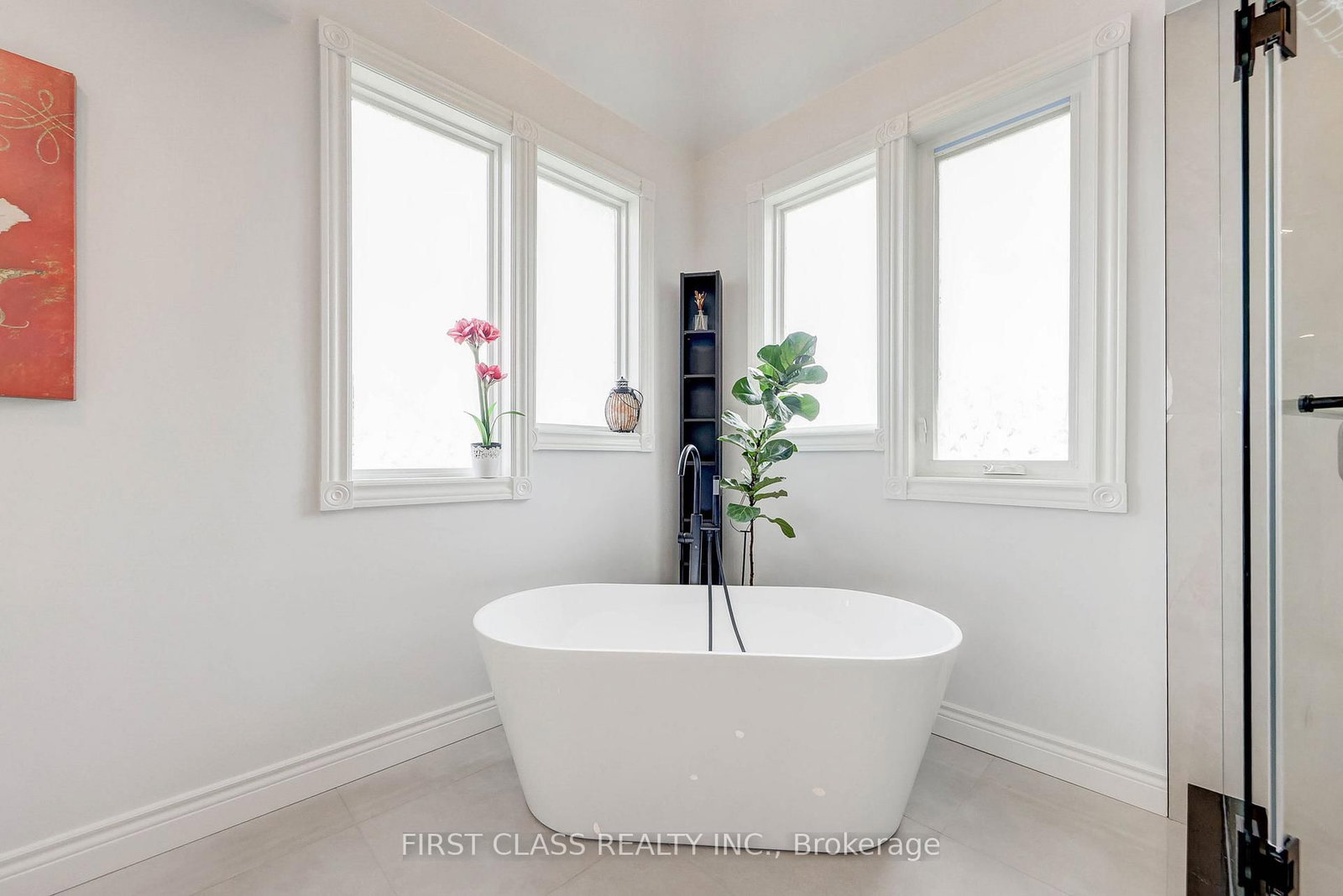 449 Alex Doner Drive • Newmarket, ON photo 28