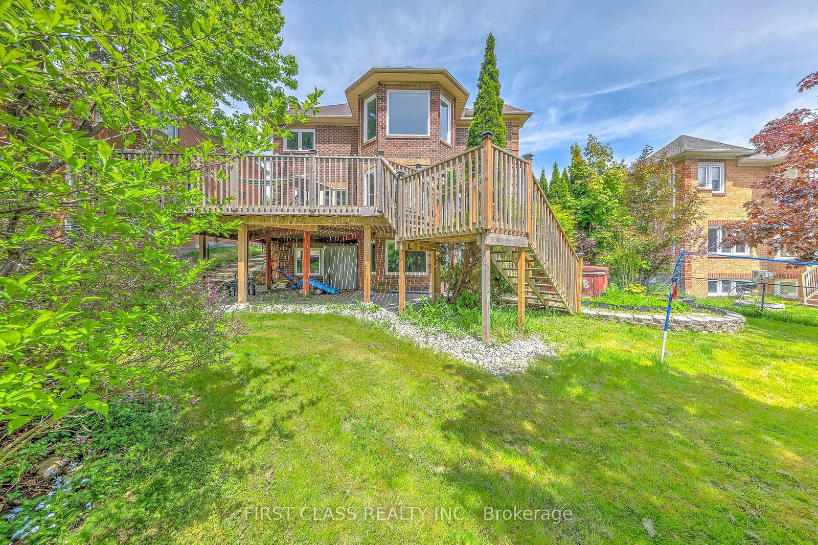 449 Alex Doner Drive • Newmarket, ON photo 42