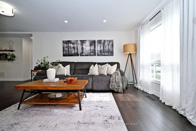 779 Sheppard Avenue • Georgina, ON photo 7
