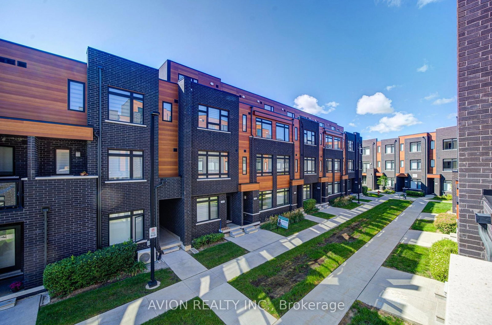 370 Red Maple Road • #83 • Richmond Hill, ON photo 21