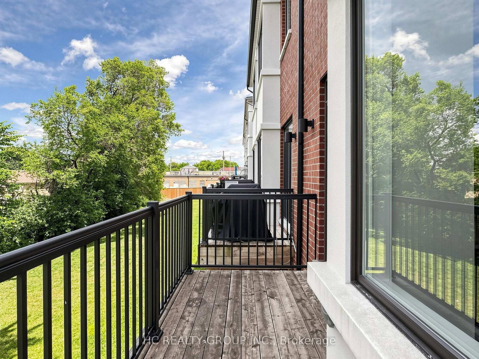 38 Lafferty Lane • Richmond Hill, ON photo 17