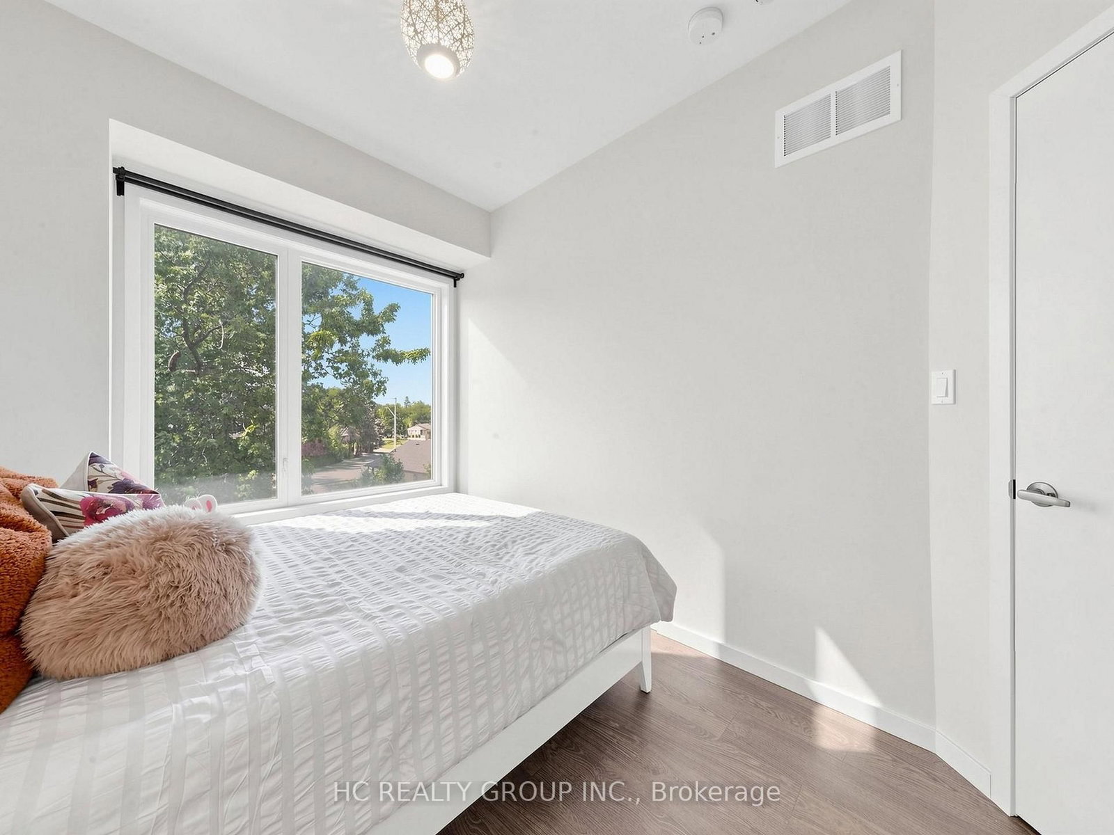 38 Lafferty Lane • Richmond Hill, ON photo 23
