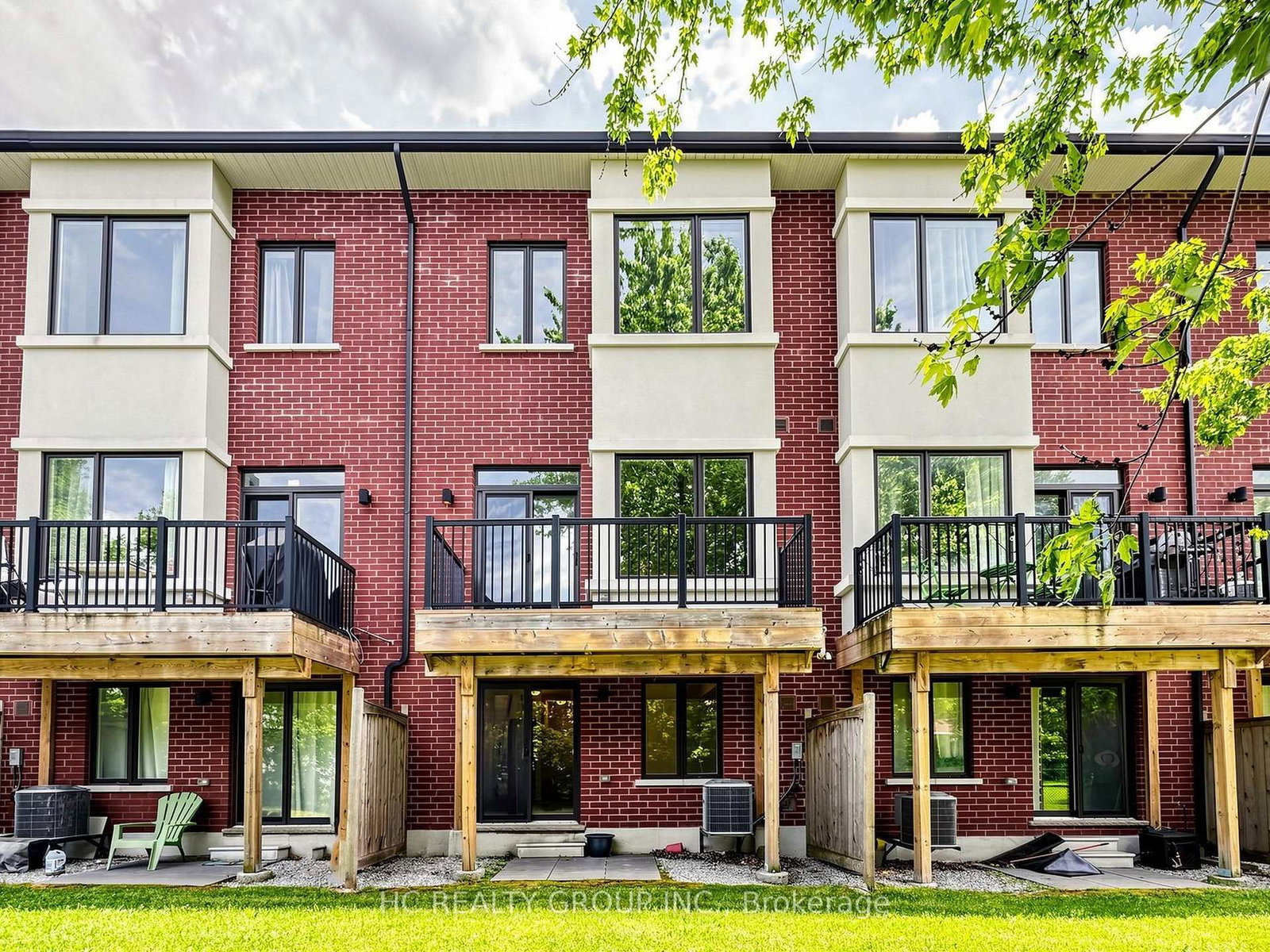 38 Lafferty Lane • Richmond Hill, ON photo 28