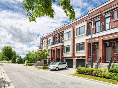 38 Lafferty Lane • Richmond Hill, ON photo 3