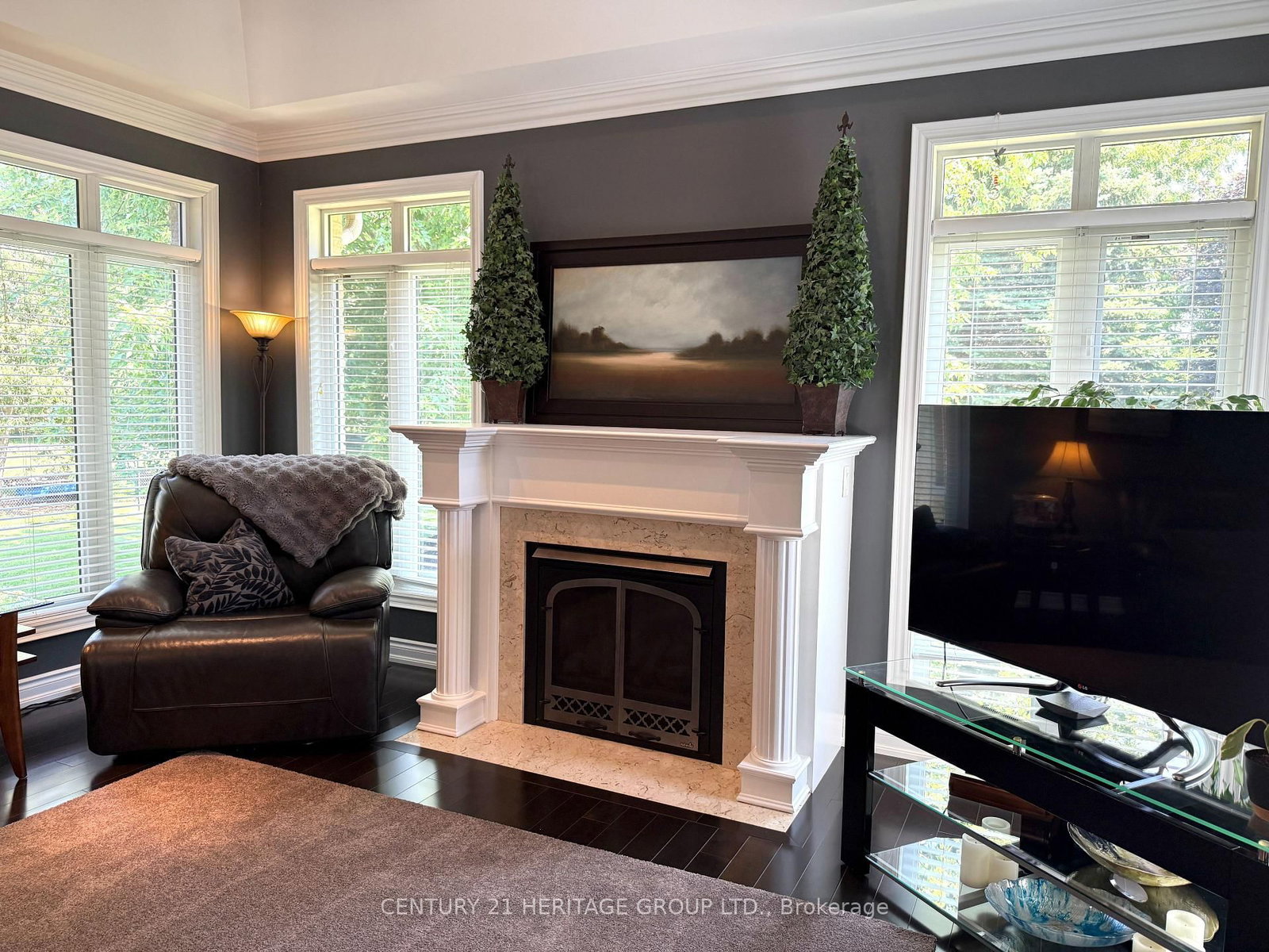 49 Shore Crescent • Georgina, ON photo 11
