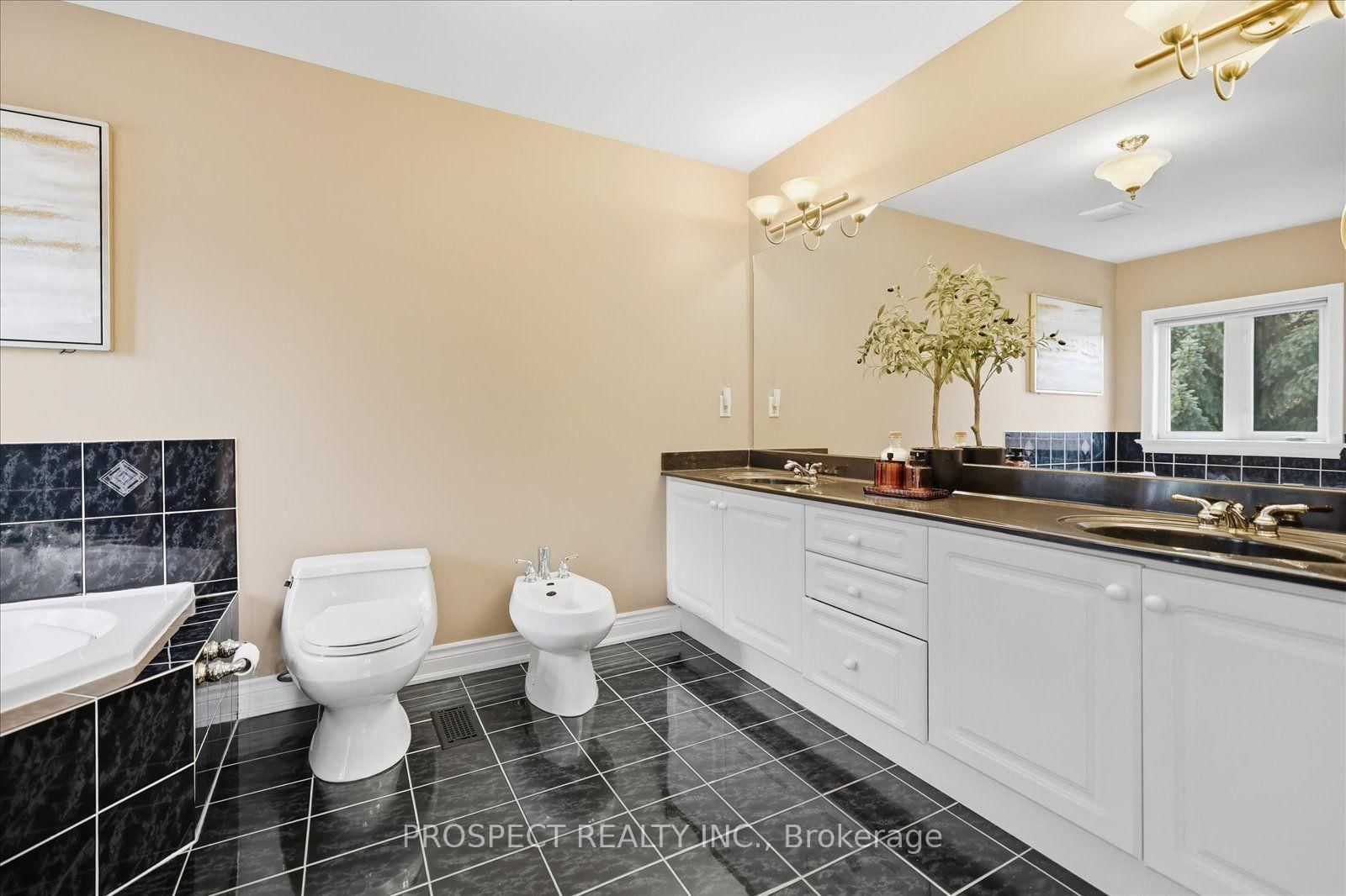 56 Cipriano Court • Vaughan, ON photo 29