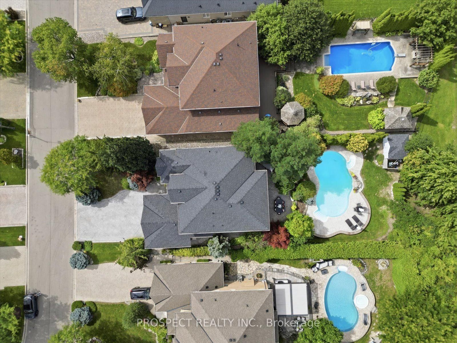 56 Cipriano Court • Vaughan, ON photo 6