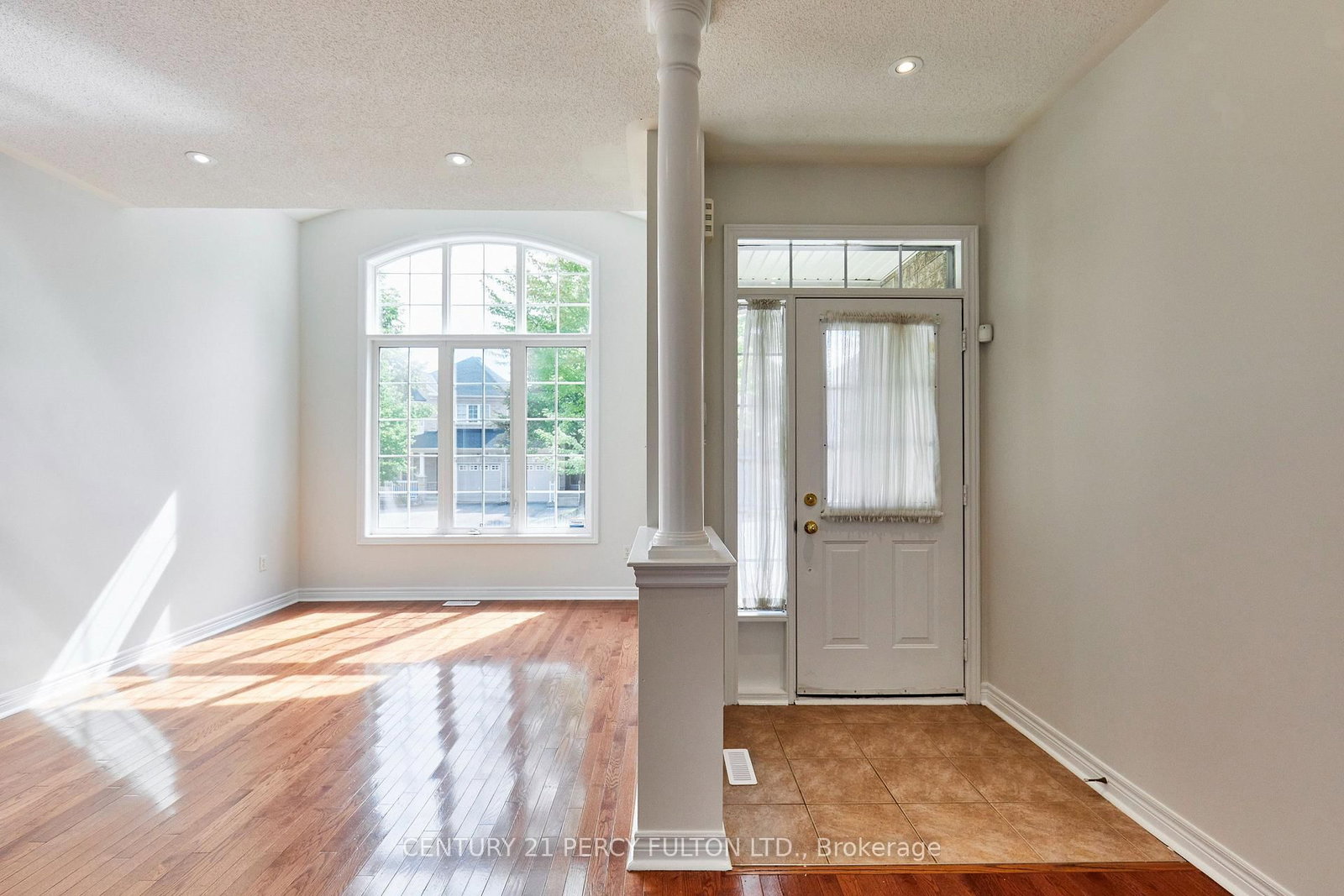 40 Tidewater Street • Markham, ON photo 5