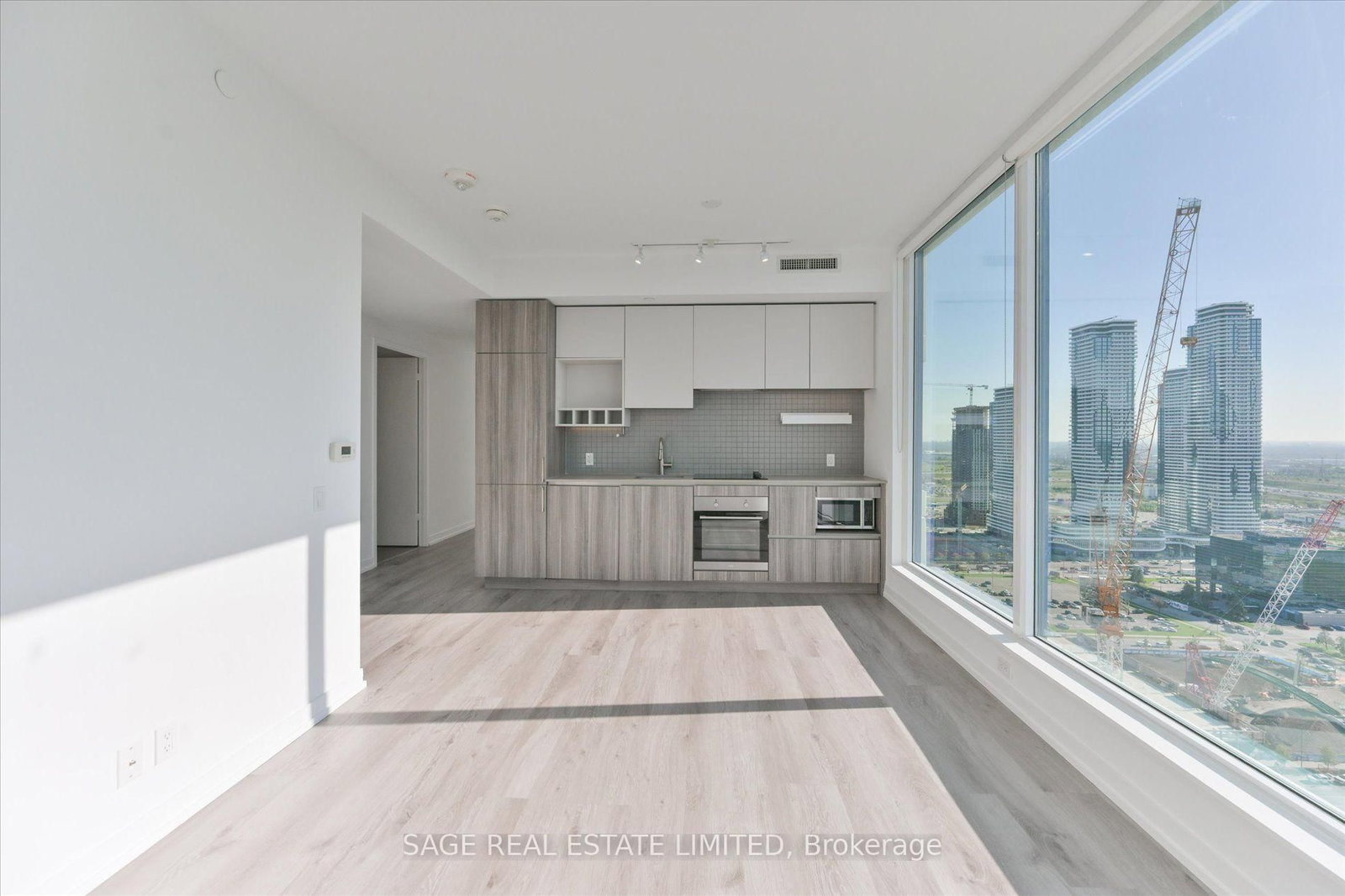 3210-5 Buttermill Ave, Vaughan, view 10