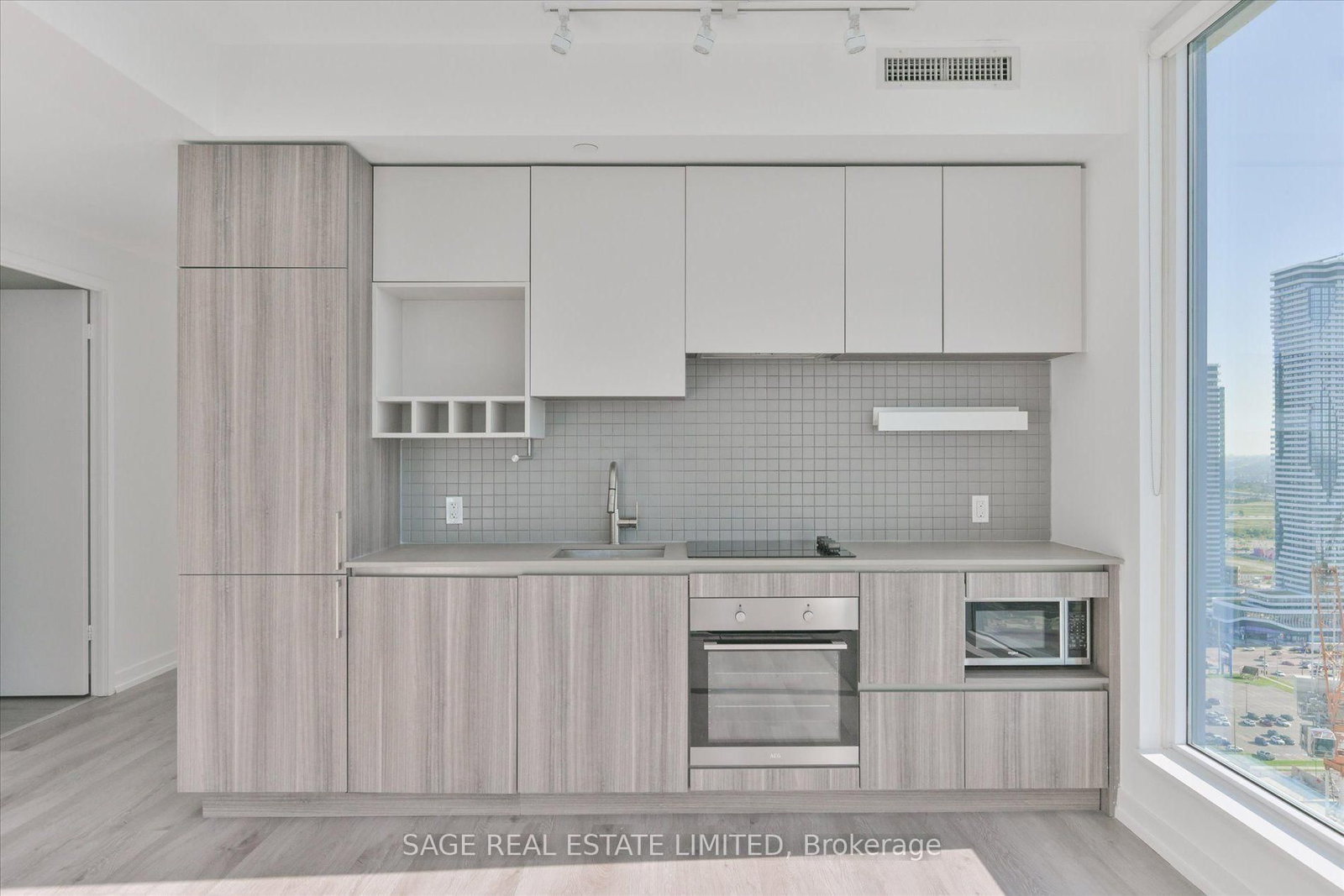 3210-5 Buttermill Ave, Vaughan, view 12