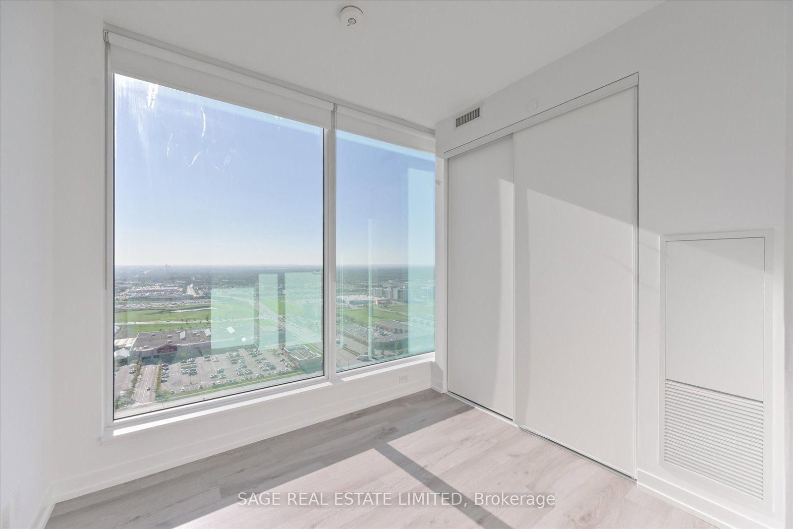 3210-5 Buttermill Ave, Vaughan, view 17