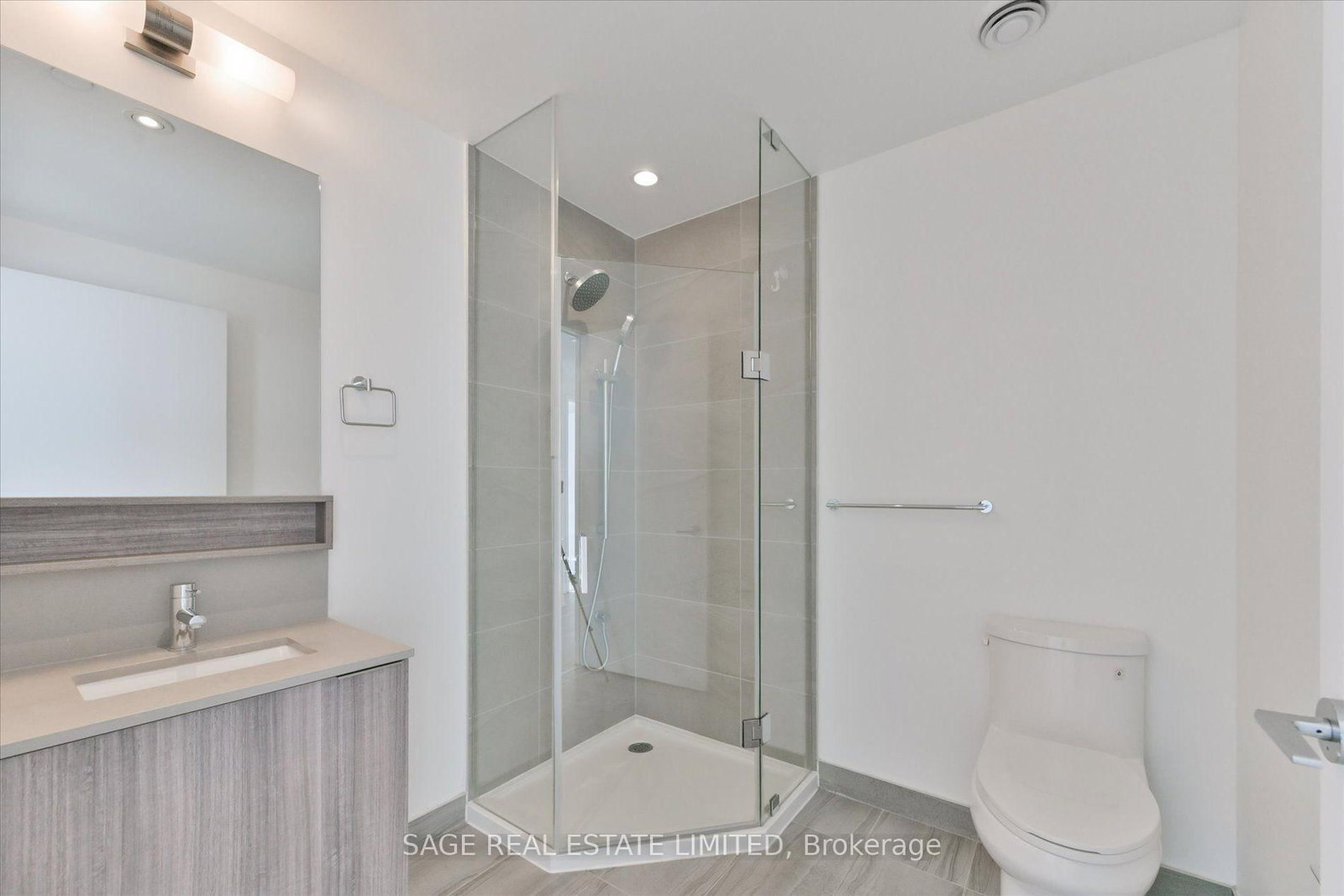 3210-5 Buttermill Ave, Vaughan, view 18
