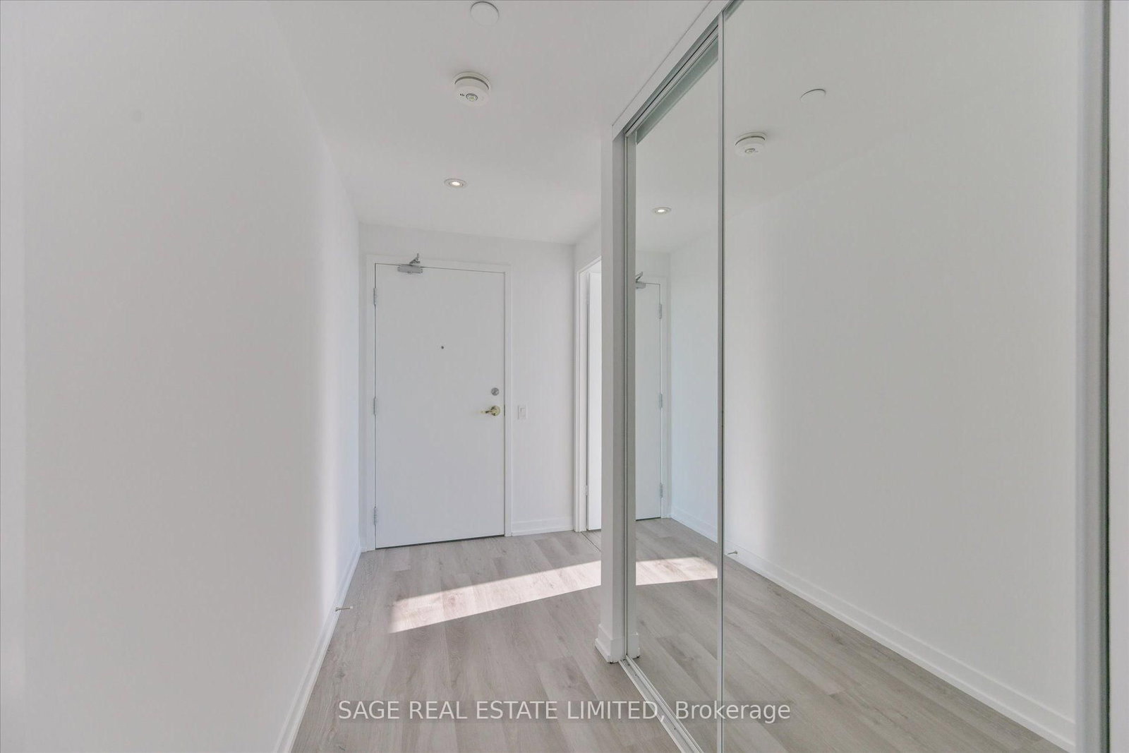 3210-5 Buttermill Ave, Vaughan, view 5