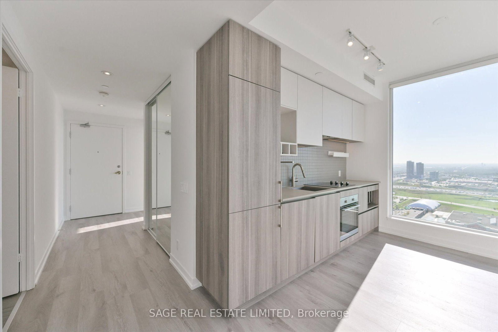 3210-5 Buttermill Ave, Vaughan, view 7