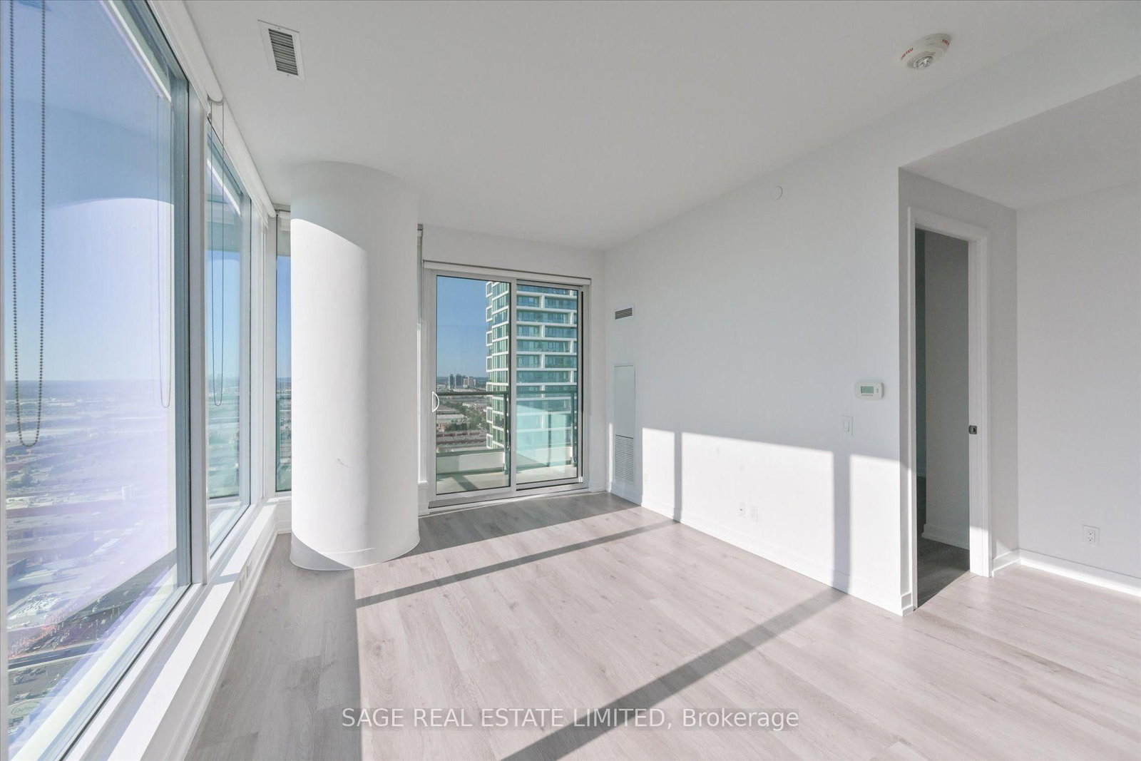 3210-5 Buttermill Ave, Vaughan, view 9