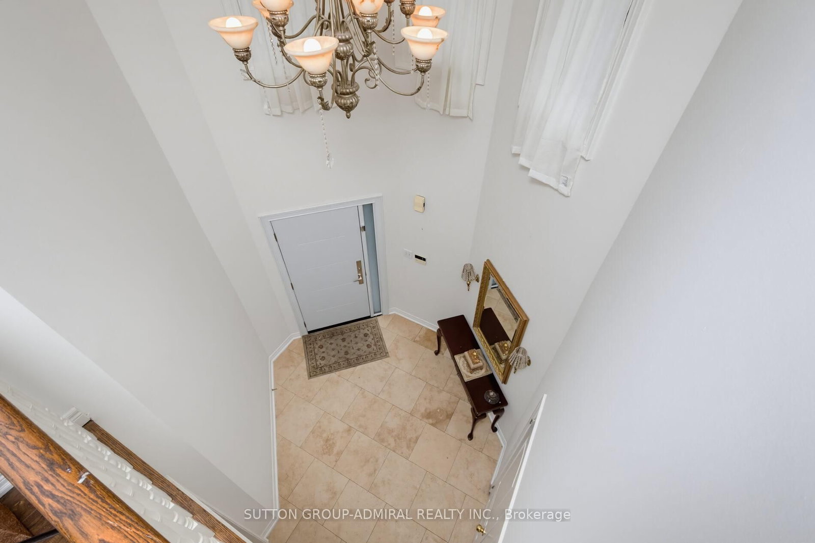 27 Pine Hollow Crescent • Vaughan, ON photo 5