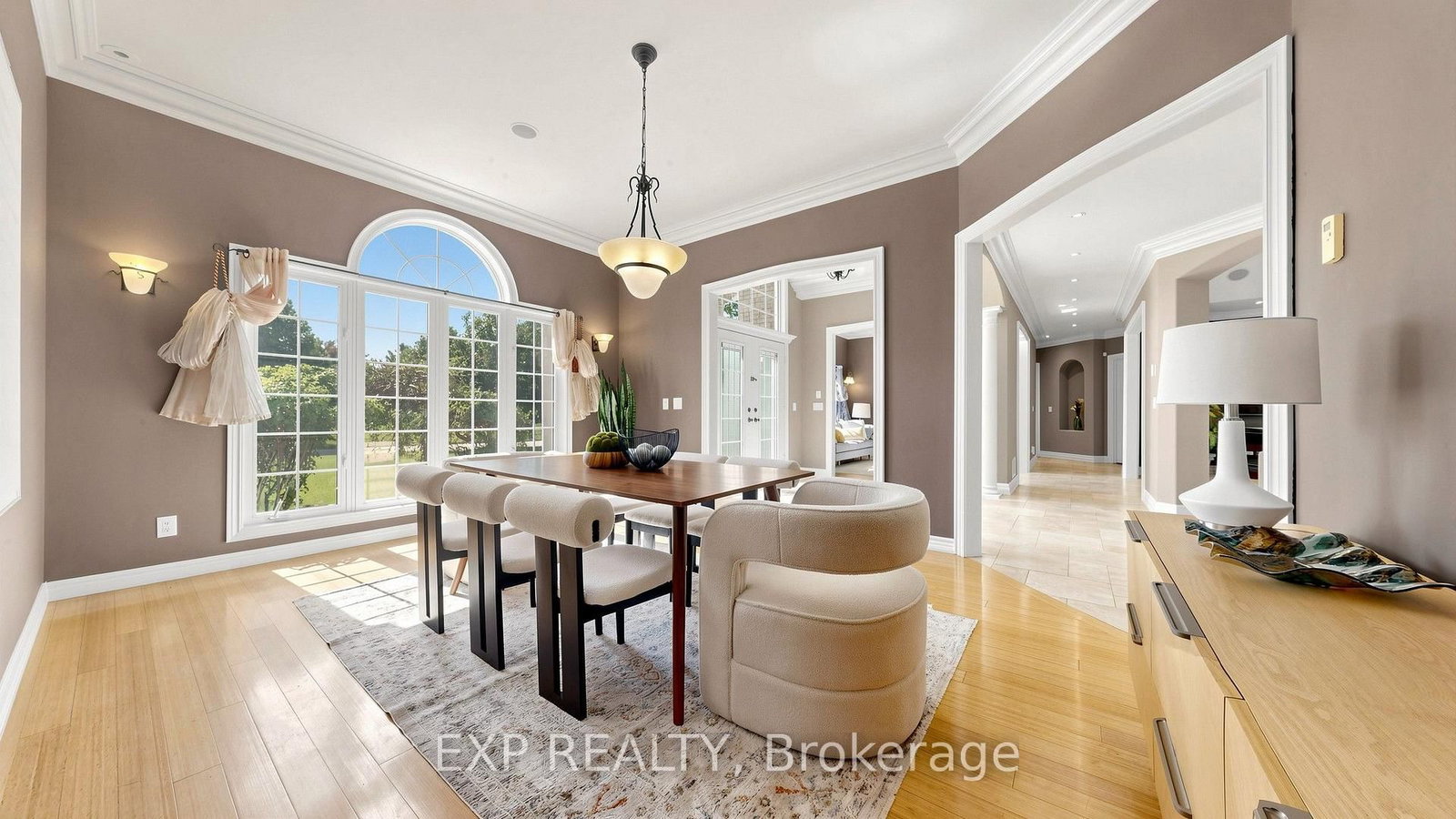 36 Maplehyrn Avenue • East Gwillimbury, ON photo 17