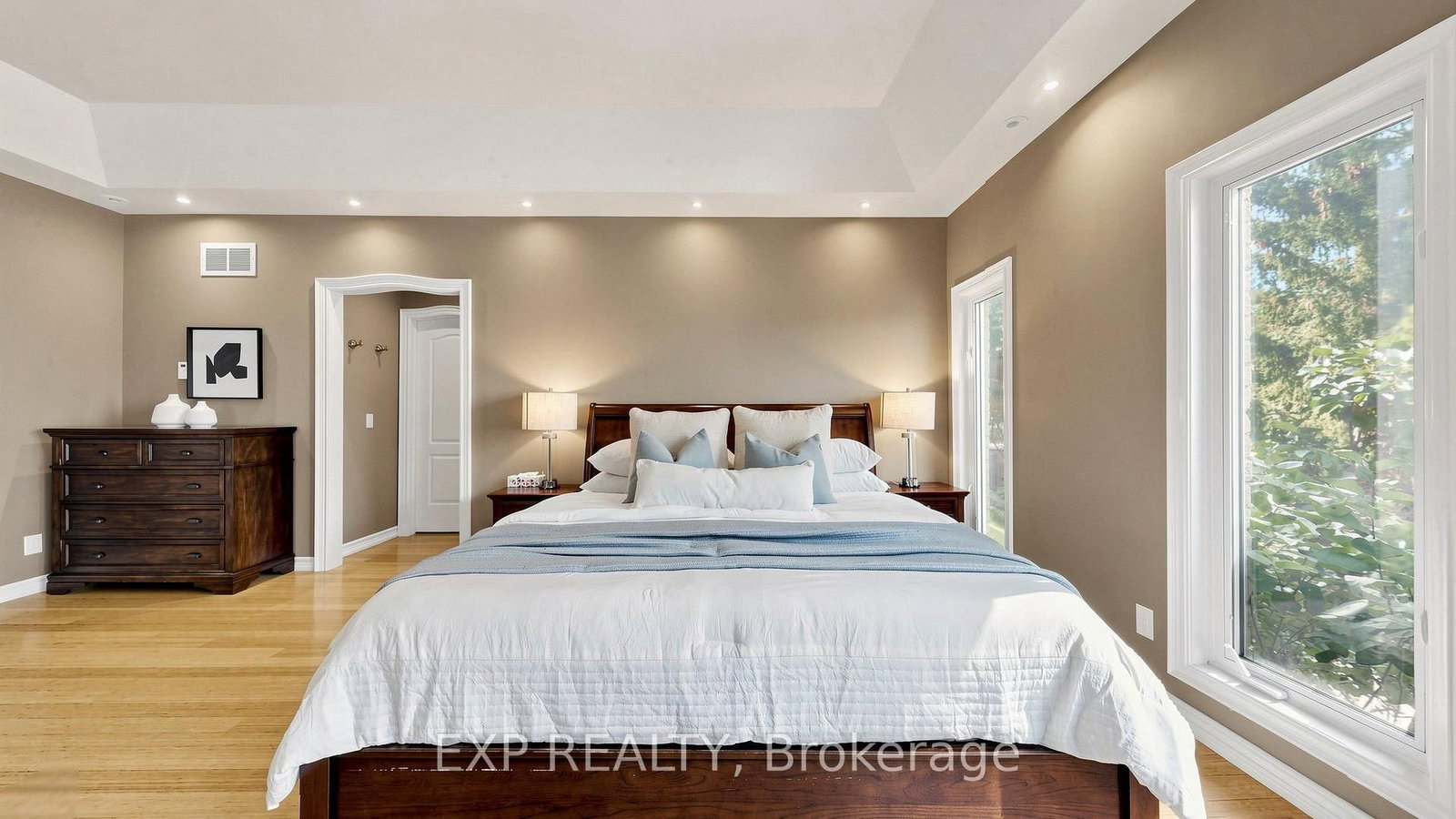 36 Maplehyrn Avenue • East Gwillimbury, ON photo 20