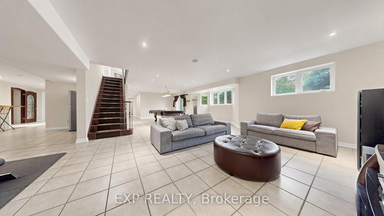 36 Maplehyrn Avenue • East Gwillimbury, ON photo 28