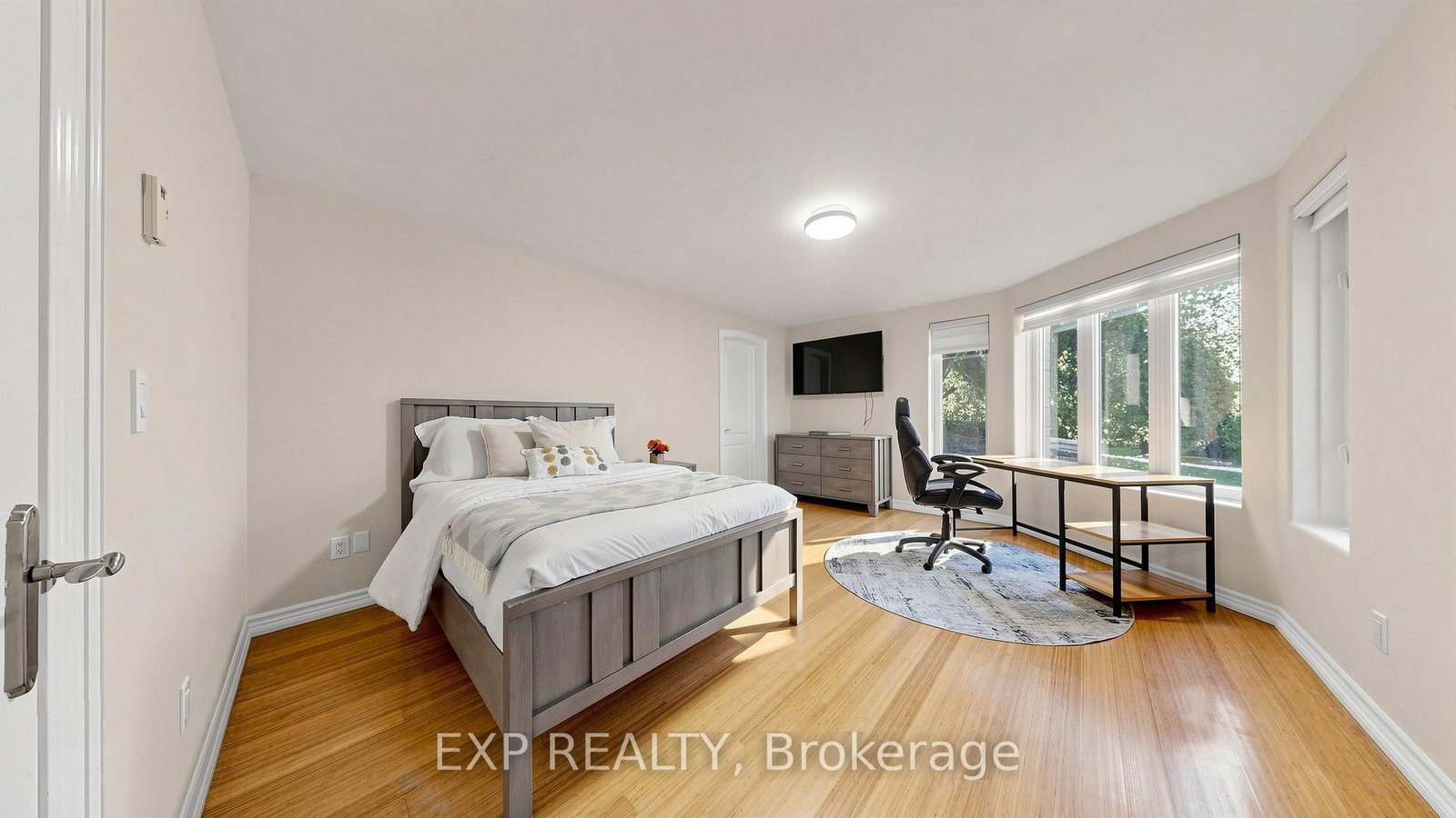 36 Maplehyrn Avenue • East Gwillimbury, ON photo 34