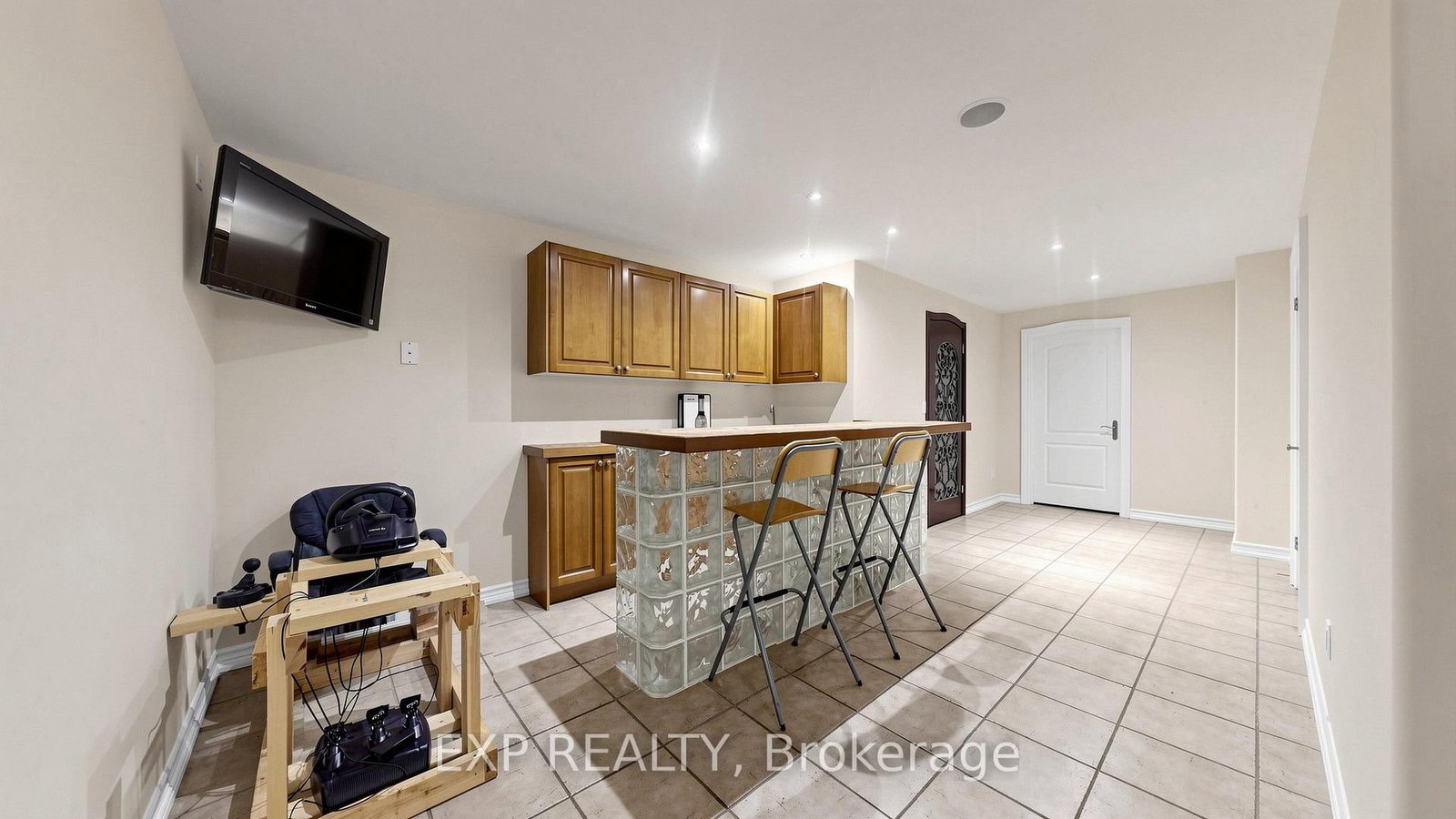 36 Maplehyrn Avenue • East Gwillimbury, ON photo 39