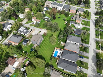 12 Victoria Street • Innisfil, ON photo 4