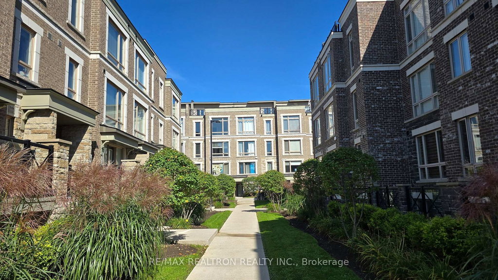 2807 - 21 Westmeath Lane
