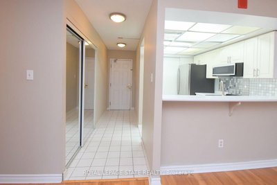175 Cedar Avenue • #215 • Richmond Hill, ON photo 7