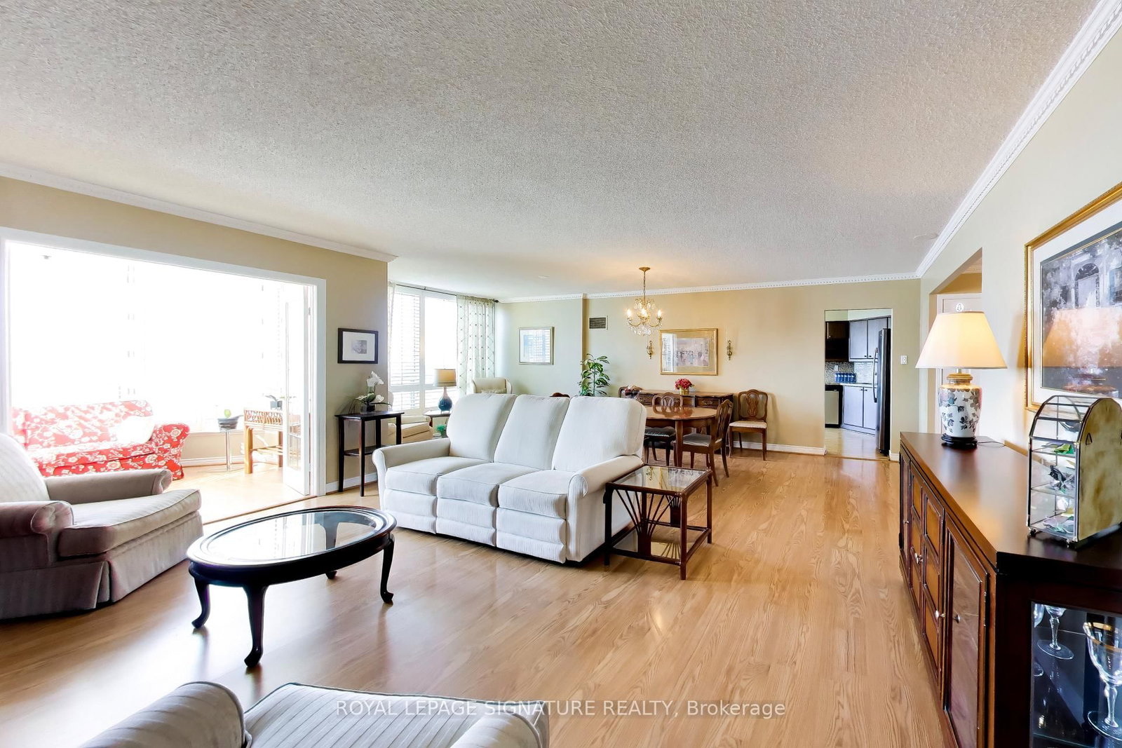 1 Clark Avenue W • #1802 • Vaughan, ON photo 3