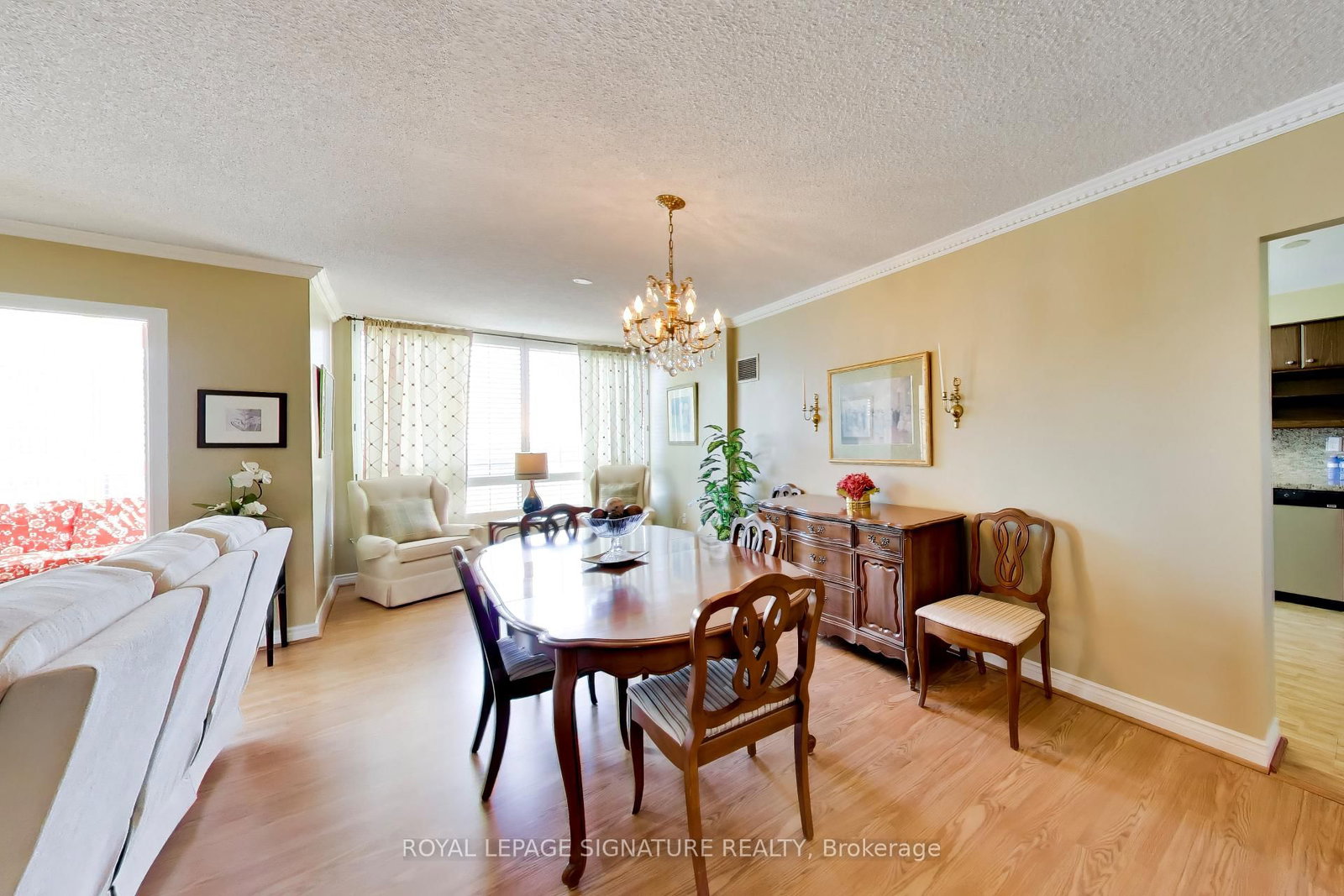 1 Clark Avenue W • #1802 • Vaughan, ON photo 5