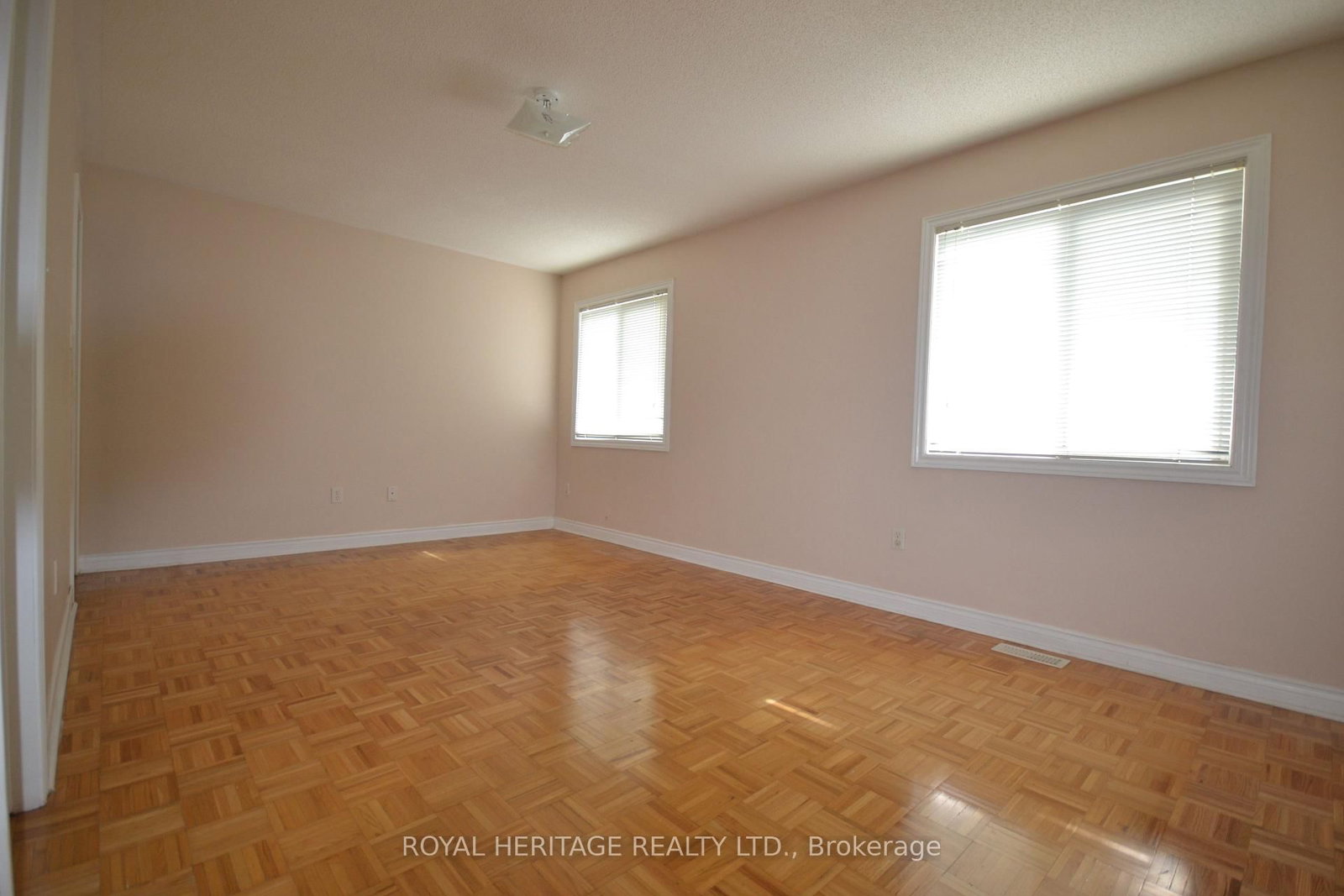 15 Boxhill Road • Markham, ON photo 11