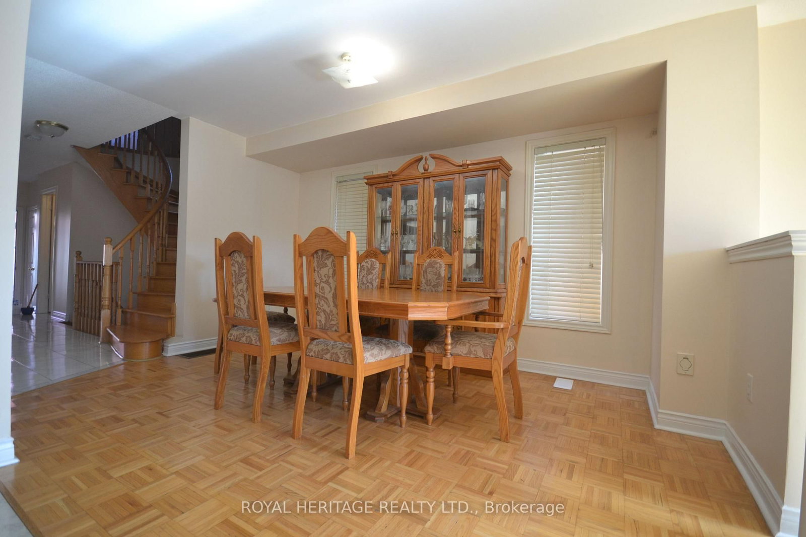 15 Boxhill Road • Markham, ON photo 5