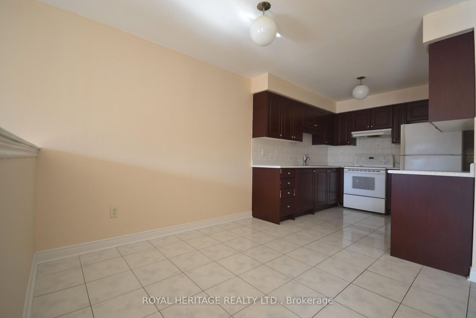 15 Boxhill Road • Markham, ON photo 7