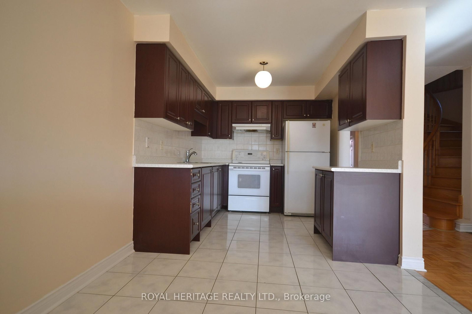 15 Boxhill Road • Markham, ON photo 8