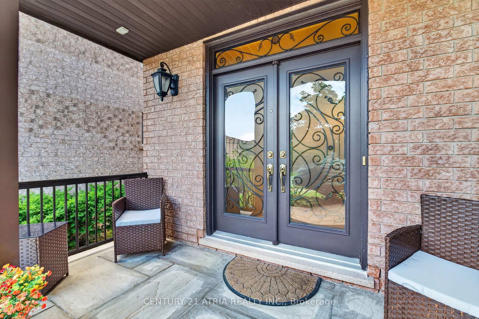 106 Wood Rim Drive • Richmond Hill, ON photo 5