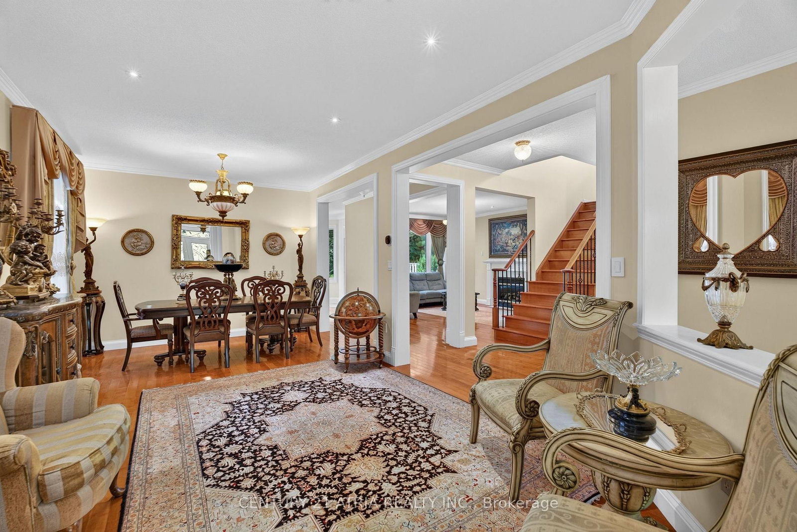 106 Wood Rim Drive • Richmond Hill, ON photo 7