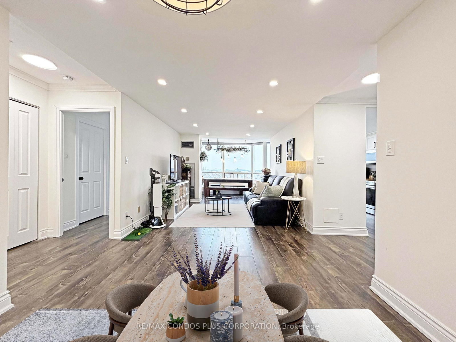 120 Promenade Circle • #1509 • Vaughan, ON photo 3