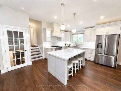 214 Centre Street N • New Tecumseth, ON photo 3