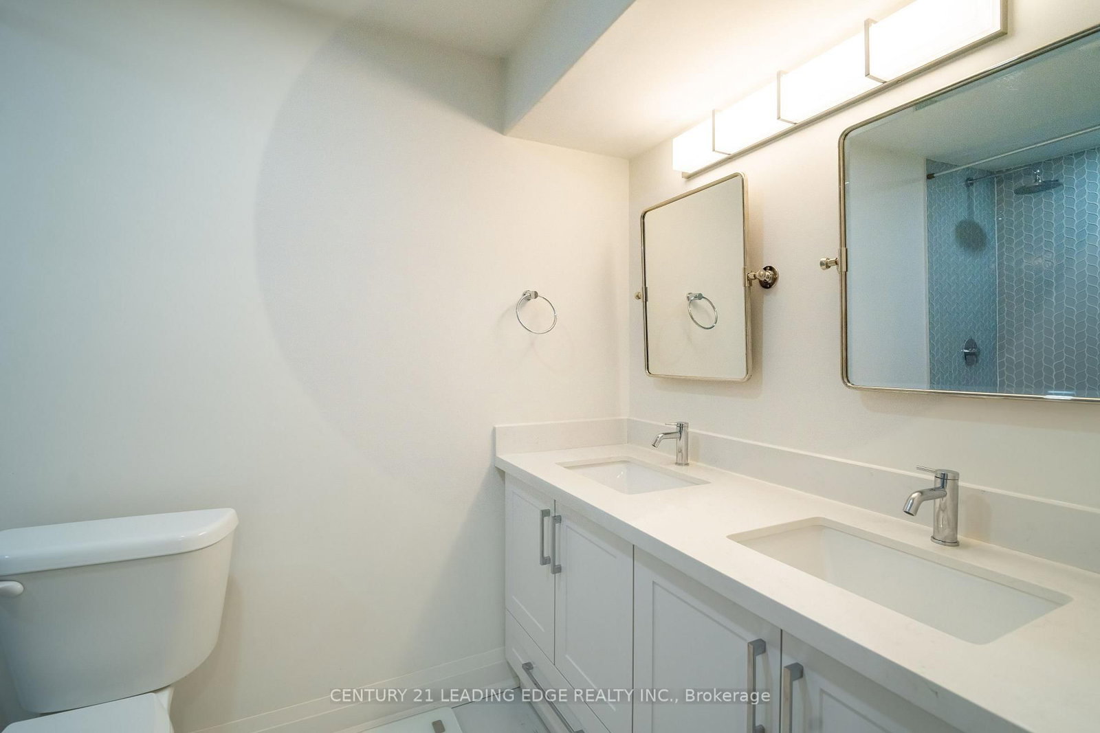 53 McClenny Drive • Aurora, ON photo 39
