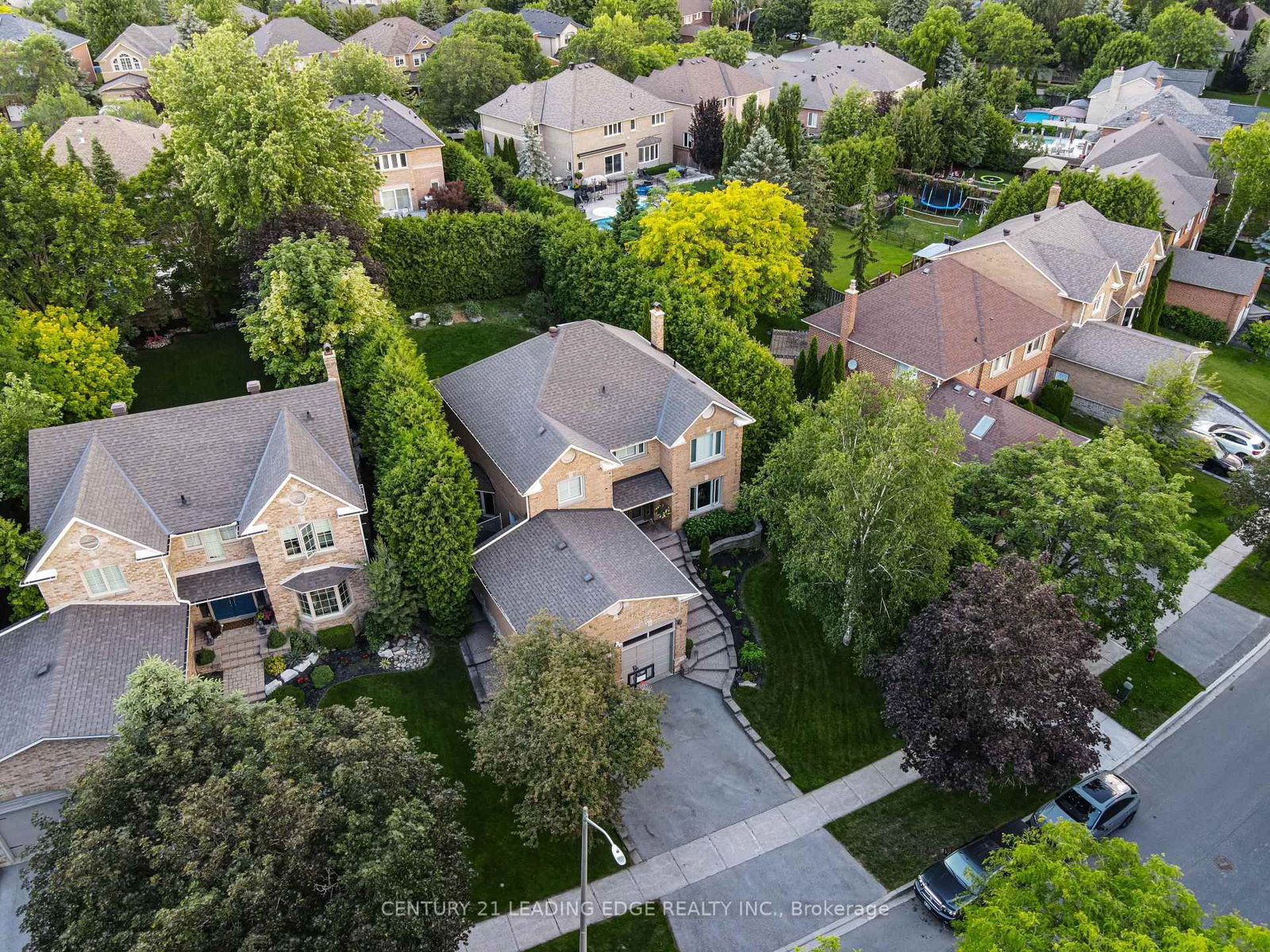 53 McClenny Drive • Aurora, ON photo 47